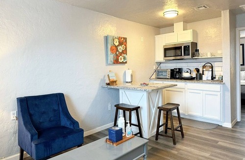 Central Oklahoma City Apartment | Roomy, well-located 1BR near Integris Children's — a great fit for work stays #20B