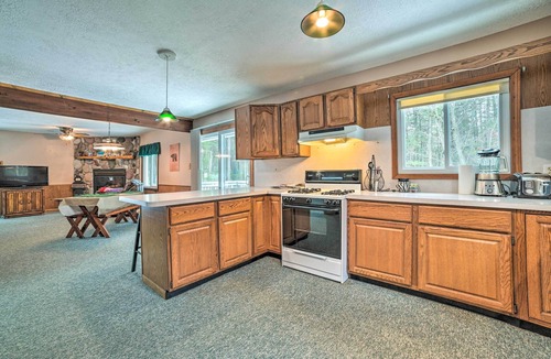 Crawford County Cottage | Roscommon Cottage in Huron National Forest!