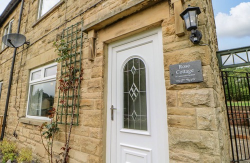 Middleton in Teesdale Cottage | ROSE COTTAGE, pet friendly, with a garden in Middleton-In-Teesdale