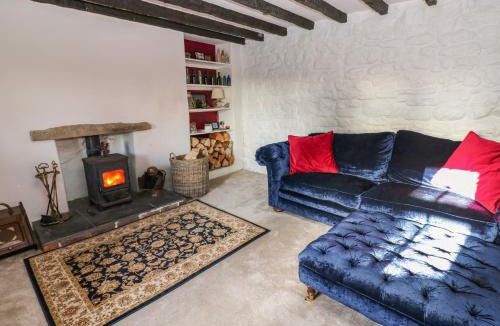 Bellingham House | Rose Hip Cottage