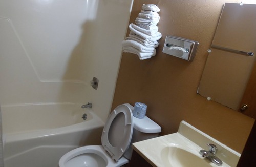 Roseau Hotel | Roseau Motel