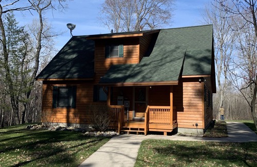 Grayling House | Roth Haus - Beautiful Riverfront AuSable River Cabin - Sportsperson's Nirvana