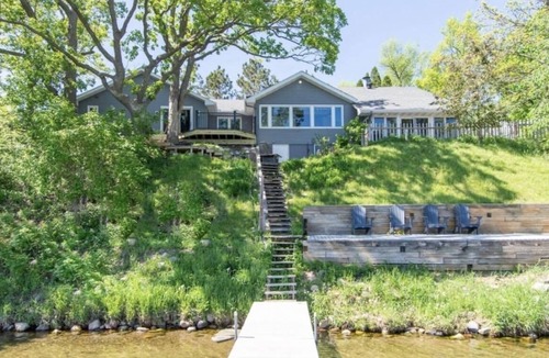 Nisswa House | Round Lake Family Retreat, Hot Tub, Sauna & Pontoon