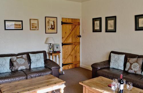 Craster House | Rowan Cottage