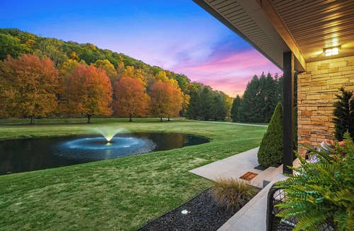 Rockbridge House | Ruby Ridge | Fishing Pond, Speakeasy, Theater, Heated Pool, GameRoom & More