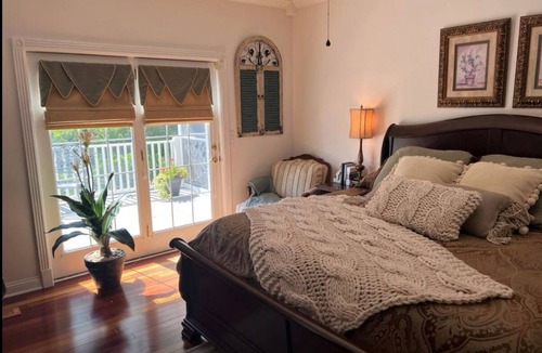 Russell Springs House | RuneStone Ranch:Directly on Lake Cumberland,Private Upper Level, Russell Springs