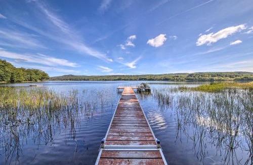 Union House | Rustic Retreat Across from Lake; Family Friendly!