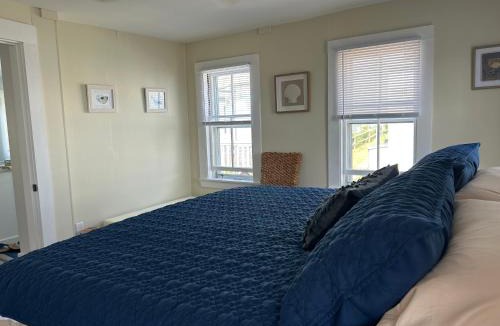 Rye House | Rye by the Beach Walk to the sand- multi-gen stays