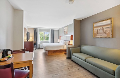 Southern Coast Hotel | Saco Bay Hotel