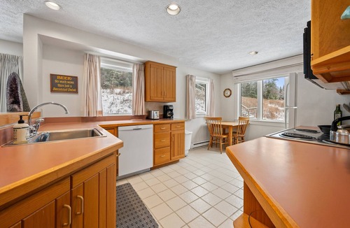 Rangeley Condo | Saddleback | 15 Clubhouse | Ski in/out, Pet friendly