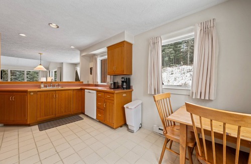 Rangeley Condo | Saddleback | 15 Clubhouse | Ski in/out, Pet friendly