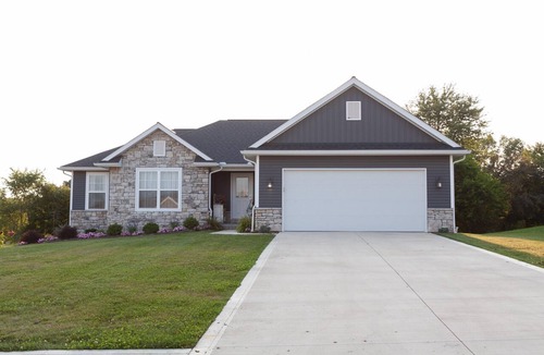 Sugarcreek House | Safe Haven - Newer Home In A Quiet Neighborhood