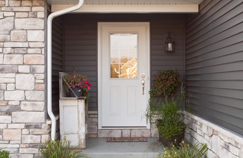 Sugarcreek House | Safe Haven - Newer Home In A Quiet Neighborhood