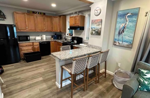 Salisbury Beach House | Salisbury Beach, parking for 5 cars, 3-bedroom house, walking distance to center