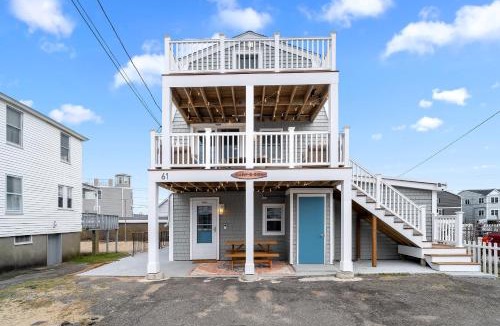 Salisbury Beach Apartment | Salisbury Sol Pet Friendly Private Balconies