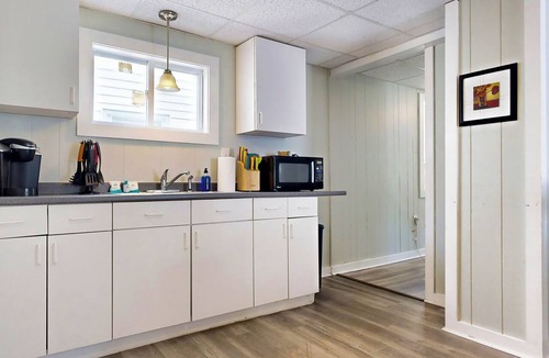 Old Orchard Beach Apartment | Salt Life #1 by Bayley Vacation Rentals