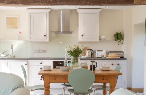 Worlington House | Salters