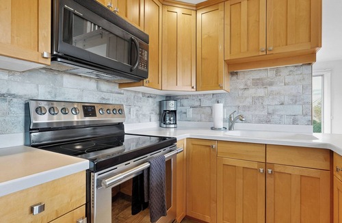Scarborough House | Salty Dolphin by Bayley Vacation Rentals