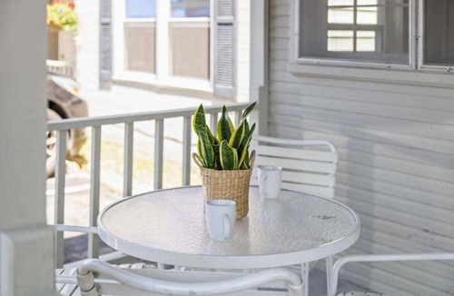 Traverse City Apartment | Sandbar Cottage 4 . Sandbar Cottage 4
