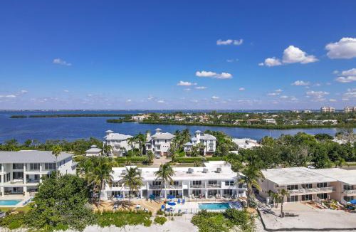 Longboat Key Apartment | Sandy Toes and Sunny Nose Open Tuesday!