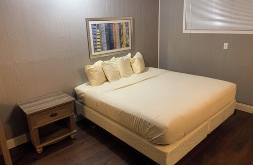 Hennessey Hotel | Sawmill Lodges Motel