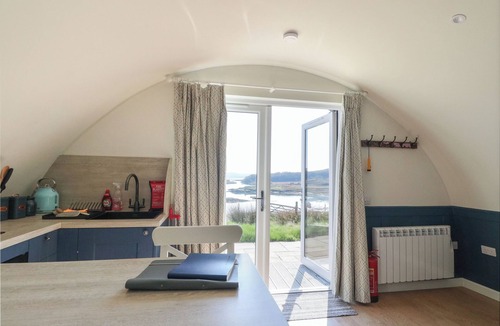 Isle of Luing Cottage | SCARBA, pet friendly, with a garden in Cullipool, Isle Of Luing