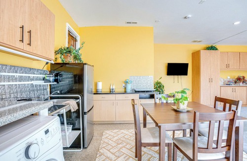 Aurora Apartment | Scenic Aurora Studio on 3 Acres: Easy 1-70 Access