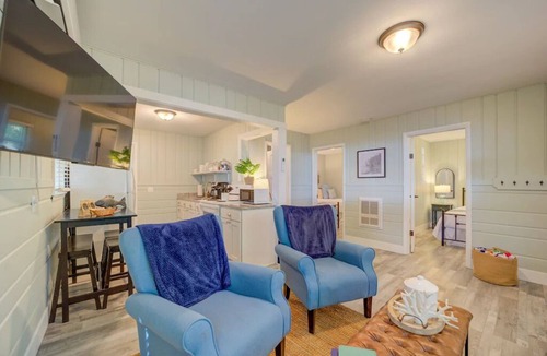 Muskegon Cottage | Scenic Drive Resort - Cabin #3