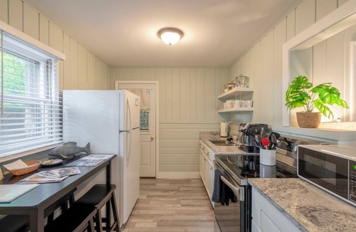 Muskegon Cabin | Scenic Drive Resort - Cabin #2