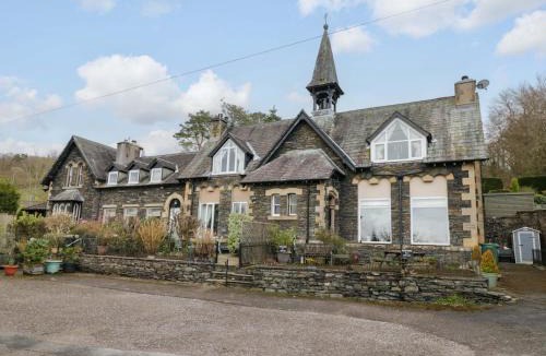 Troutbeck Bridge House | School Cottage