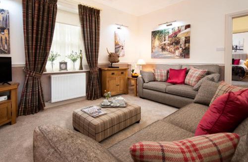 Gattonside House | School View