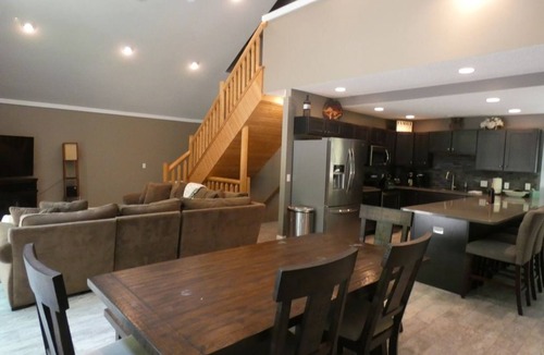 Bellaire House | Schuss Mountain Chalet