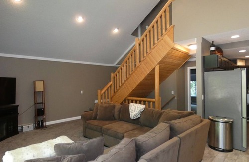 Bellaire House | Schuss Mountain Chalet