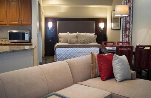 Arcadia Apartment | Scottsdale Camelback Resort Private Studio with Pool & Garden