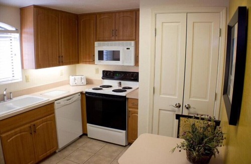 Arcadia Condo | Scottsdale Spacious 2BR Condo with Garden