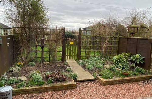 Berwick-upon-Tweed Cottage | Sea Lily, Holy Island
