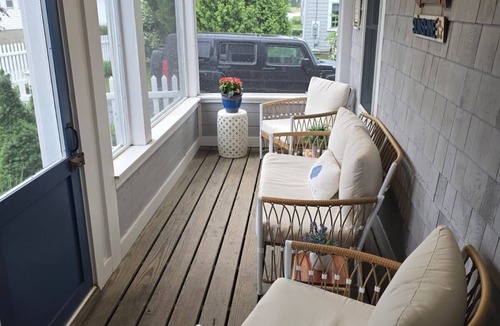 Scarborough Cottage | Sea Rose Cottage- 4-bedroom cottage with Bunkhouse, Walk to Pine Point Beach