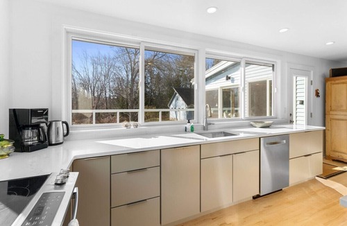 Saint George House | Sea Salt Escape | Modern 3-Bedroom St. George Rent