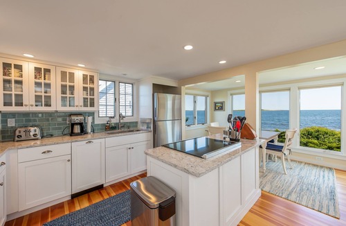 Mid-Coast and Islands House | Sea Spray - Beautiful 2BR, 1BA cottage with expansive views of Casco Bay