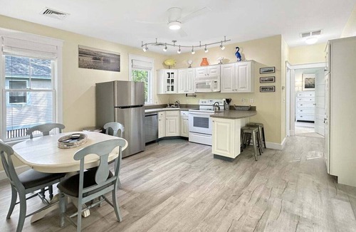 Ogunquit - Wells Condo | Seaglass Village 125: Coastal Retreat Cottage