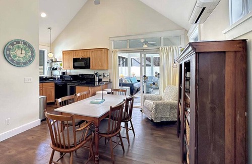 Wells Condo | Seaglass Village 206 - Moody Bee