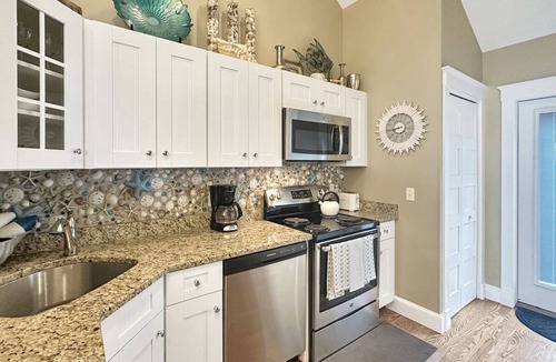 Seaglass Village Condo | Seaglass Village 225 - Beach House