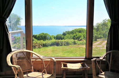 Seal Cove Cottage | Sealport Ocean Side Cozy Cottage