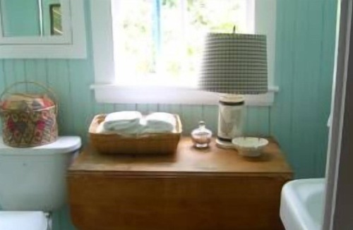 Mid-Coast and Islands House | Seascape Cottage- Presenting Ocean Views, Resort amenities, Sleeps 10