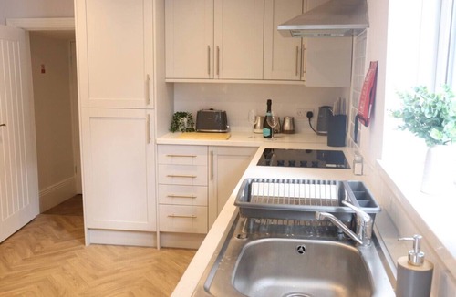 South Shields House | Seaview Terrace - 5 Bedroom seaview home