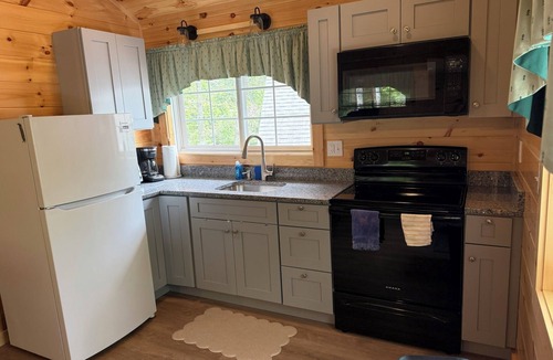 Standish Cottage | Sebago Lake Waterfront Rental on Frye Island