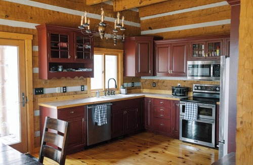 Duluth Cabin | Secluded 3-bedroom cabin in Duluth perfect for relaxing getaways