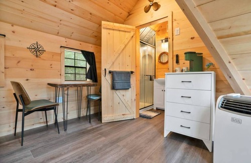 Oxford Cabin | Secluded A-Frame Cabin Retreat in Oxford