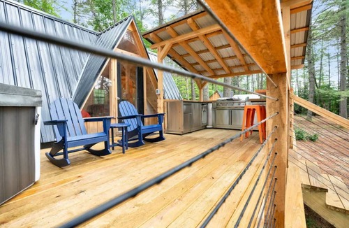 Oxford Cabin | Secluded A-Frame Cabin Retreat in Oxford