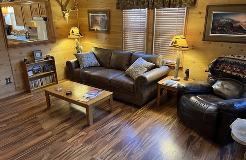 Scenic House | Secluded Badlands Ranch, dark skies, starry nights